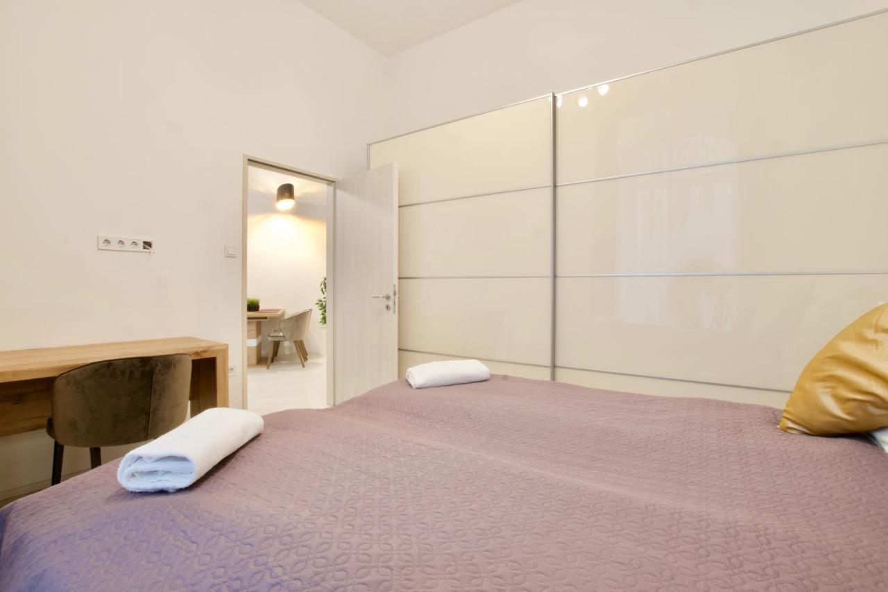 Apartment Premium By Hi5 - Elegant *