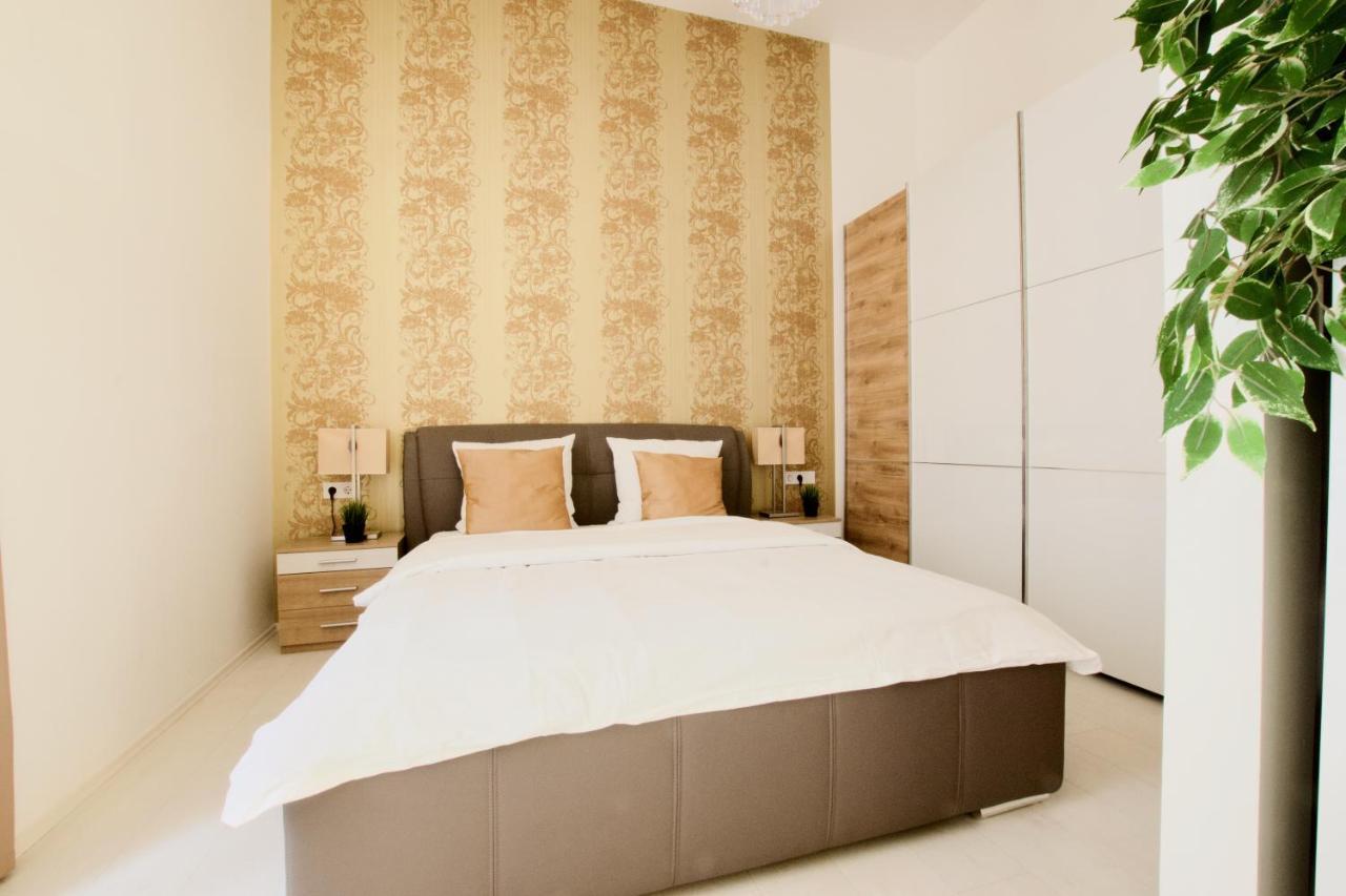 Premium By Hi5 - Elegant Apartman *