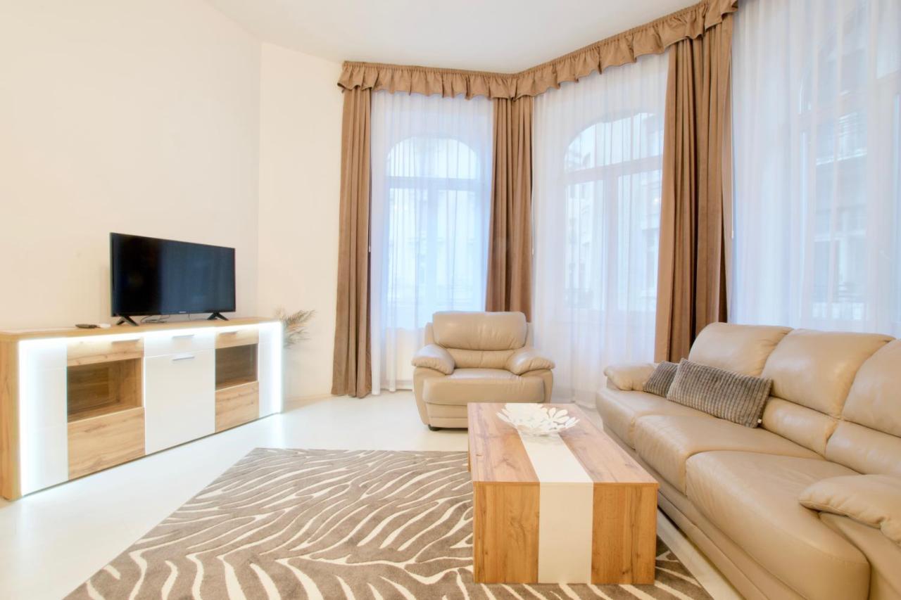 Premium By Hi5 - Elegant Apartman